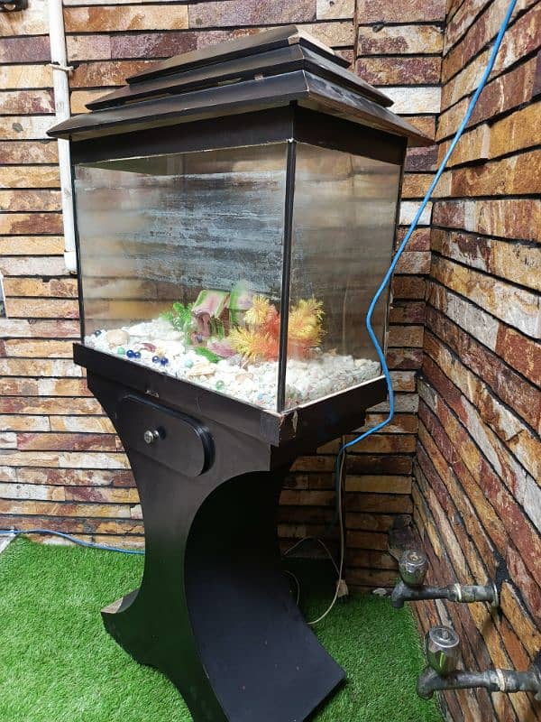 AQUARIUM FOR HOUSE DECOR 1