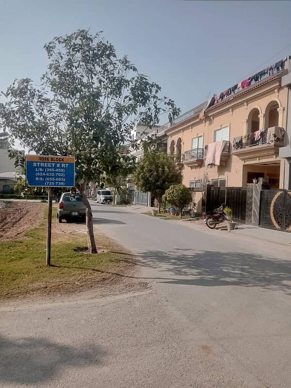 5Marla ready to possession plot available in Rose Block Parkview City Lahore 2