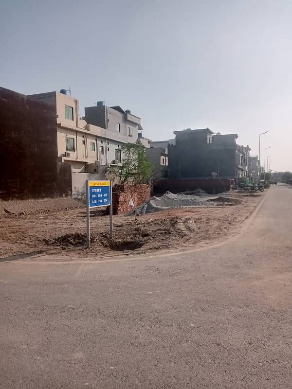 5Marla ready to possession plot available in Rose Block Parkview City Lahore 3