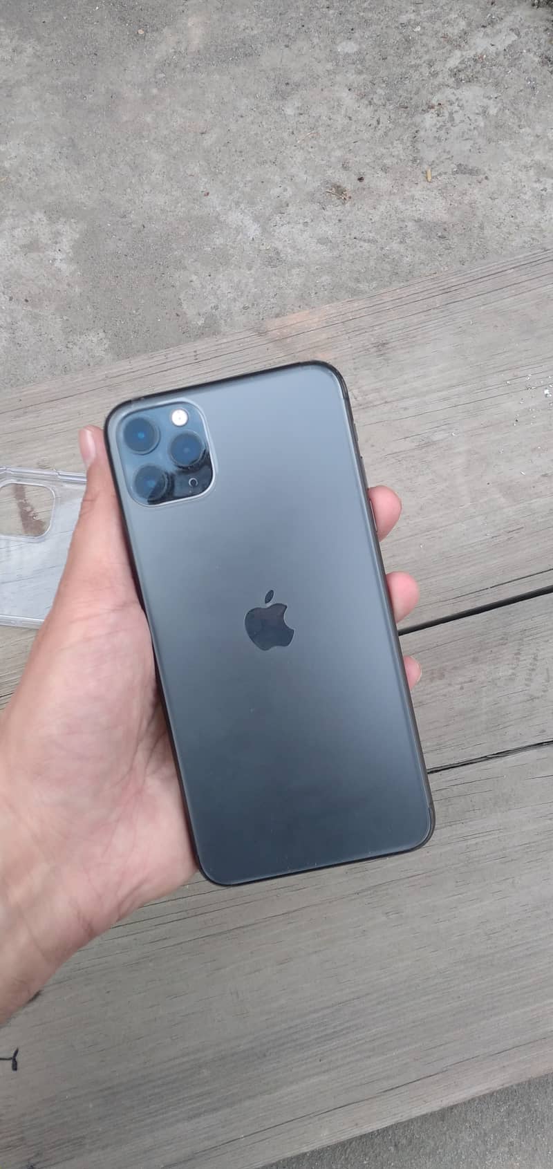 Apple iPhone 11 Pro Max 2