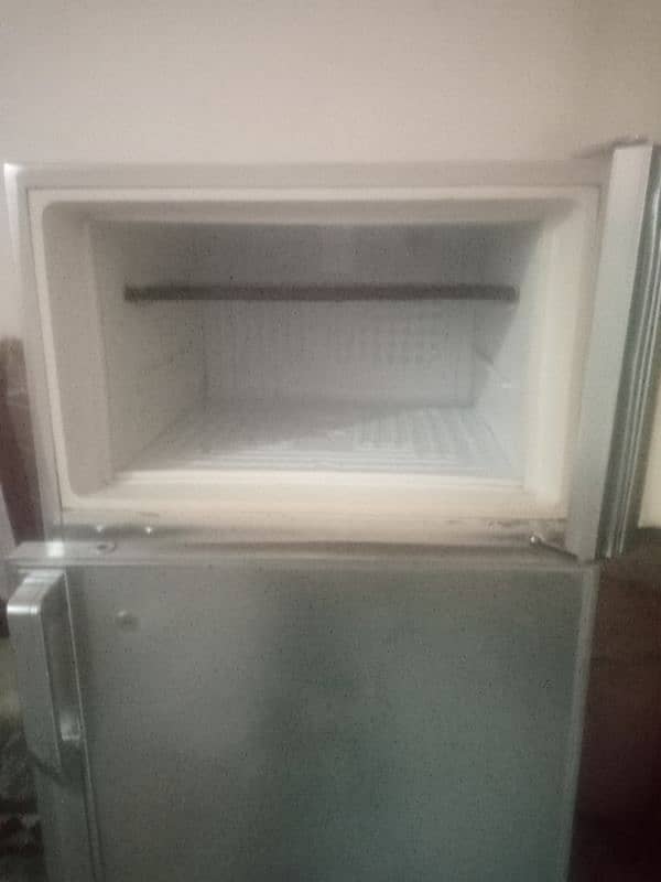 dawlince fridge midym saize good work 03135100145 3