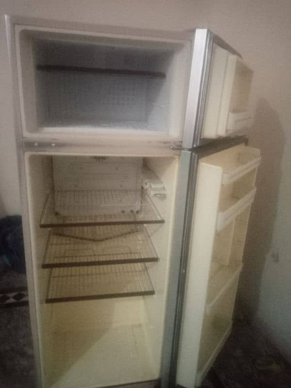 dawlince fridge midym saize good work 03135100145 4