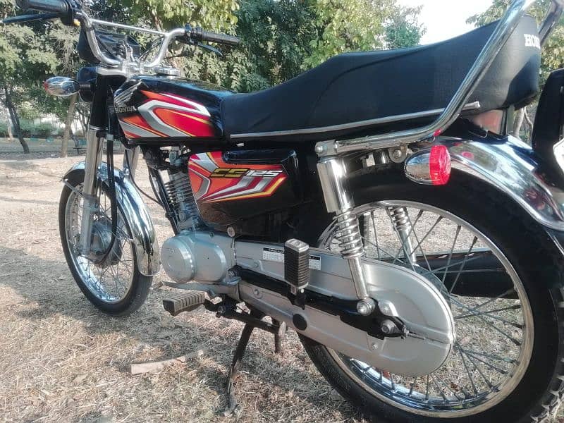 Honda 125cc 2022 all Punjab number 10