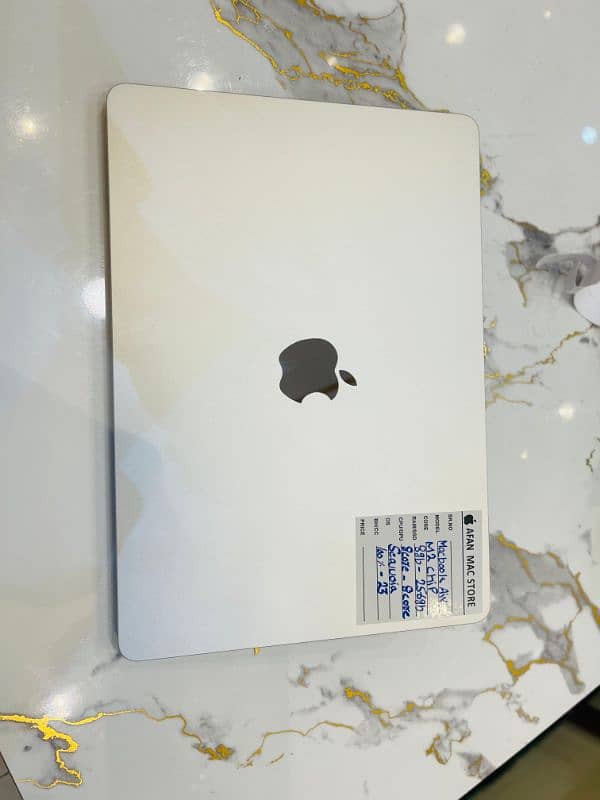 Macbook Air M2 2022 13.6 inches 8gb Ram 256gb Ssd 0