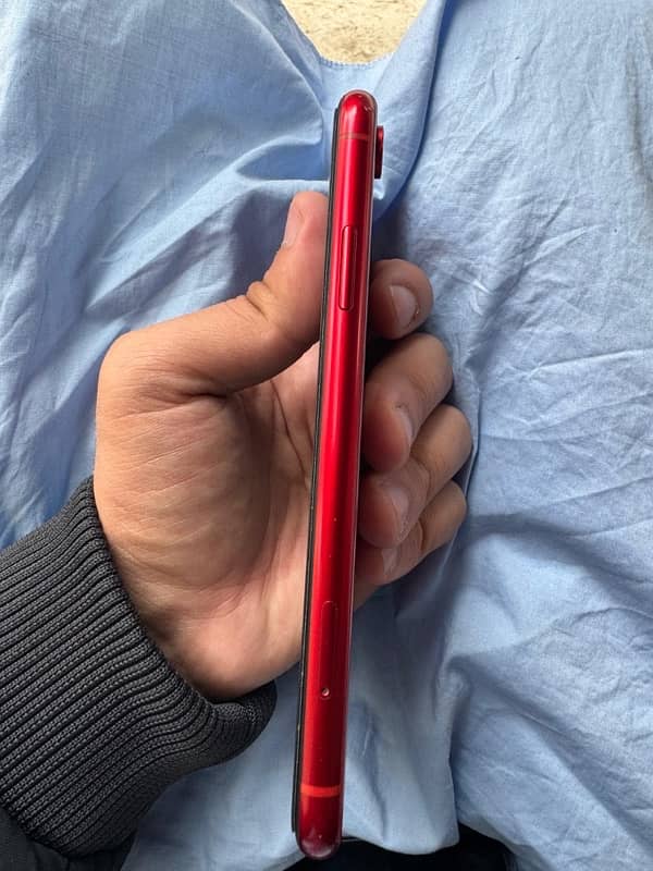 iphone Xr jv 128gb red colour 10/8.5 82health good set 6