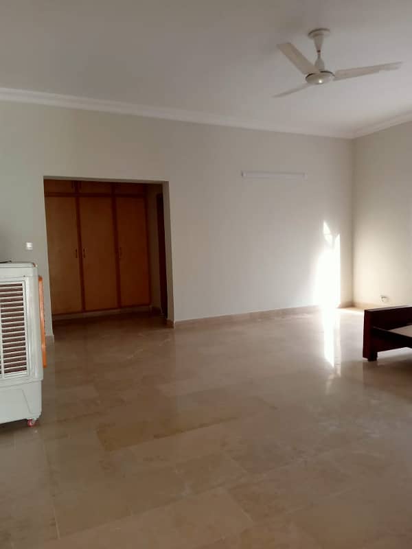 1 Kanal House For Sale Prime Location 12