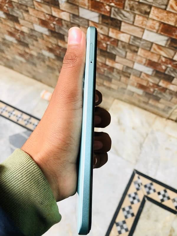 OPPO A58 WITH ORIGINAL BOX CHARGER 20/20 CONDITION ONLY SEL SCRATCHLES 2