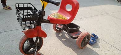 kids try cycle in new condition