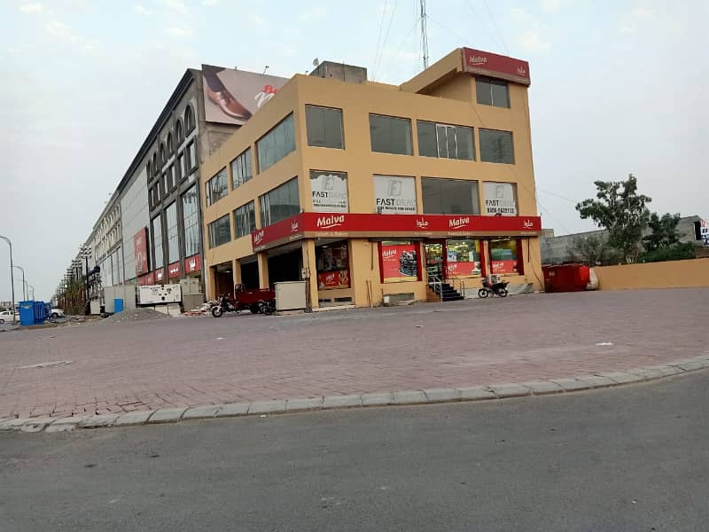 5 Marla Facing Park Plot For Sale in E Block Phase 2 Bahria Orchard Lahore. 11