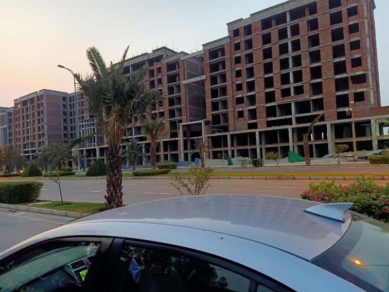 5 Marla Facing Park Plot For Sale in E Block Phase 2 Bahria Orchard Lahore. 19