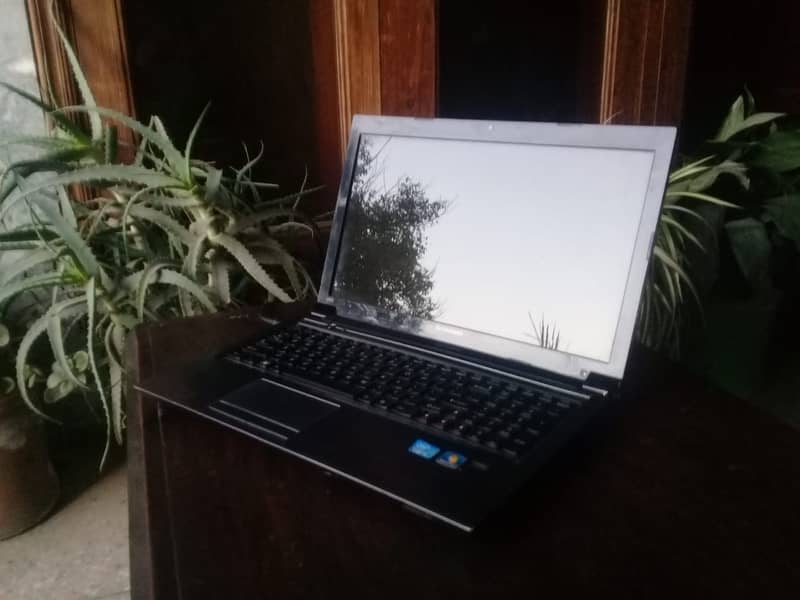 LENOVO LAPTOP FOR SALE. . . 1