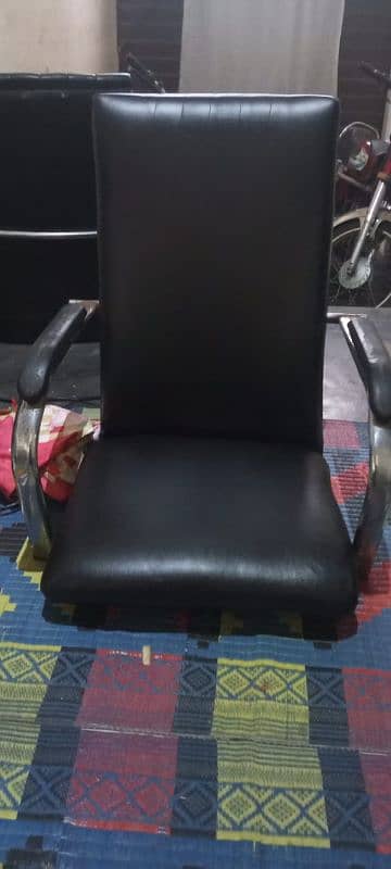 new poshesh heavy chairs total 16 chairs 2