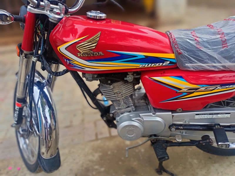 Honda 125cg for sale call on 0312,6068,910 1