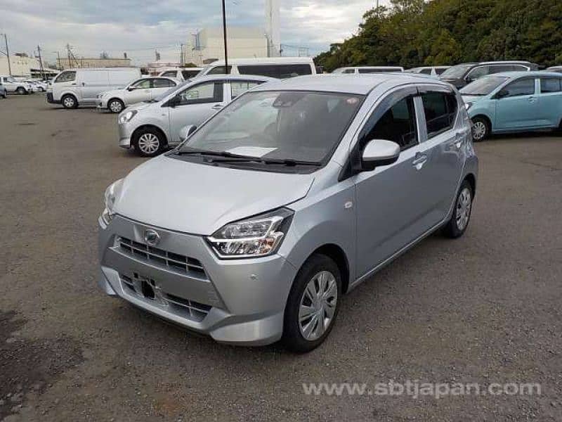 Daihatsu Mira 2021 0