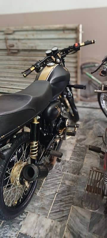 Cafe Racers 70cc 10