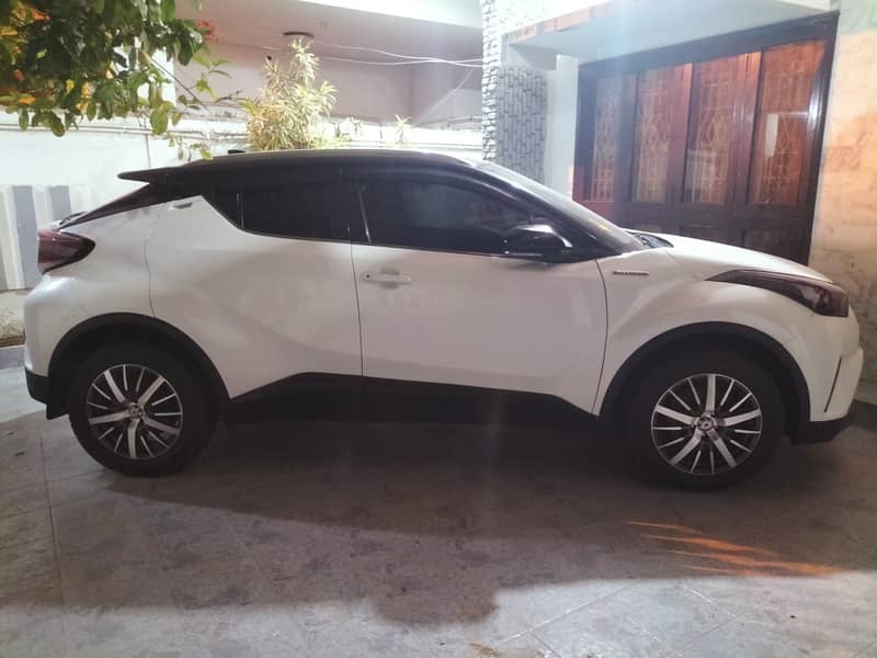 TOYOTA CHR 2017 G LED NEW SHAPE 7