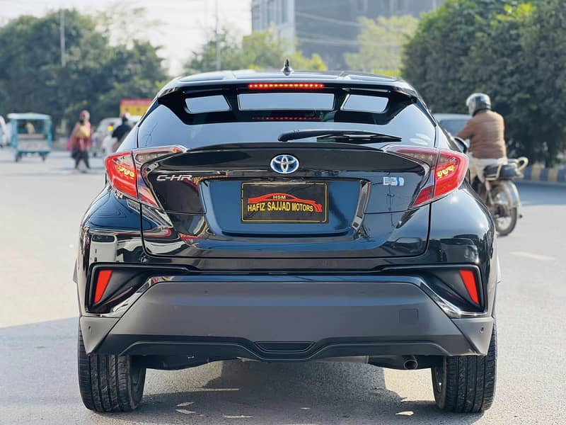 Toyota C-HR 2018 12