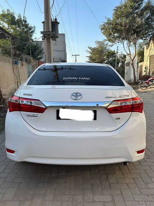 Toyota Corolla Altis 1.6 2015 1