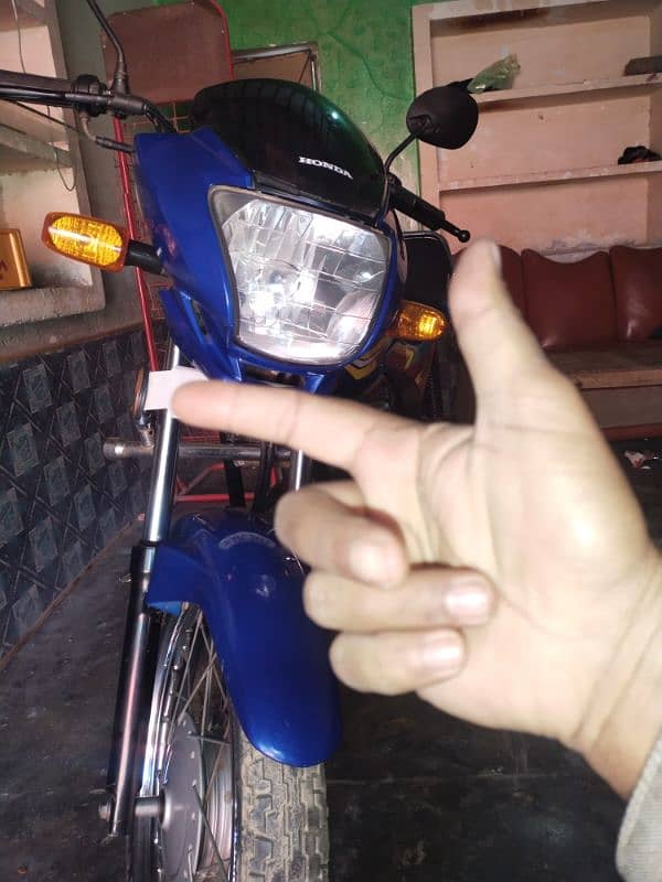 very NEET bike every thing ok like indicator meeter lights 0