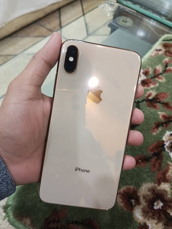 iphone xsmax condition 10 by 10 with box nd cable 256Gp PTA approved 2