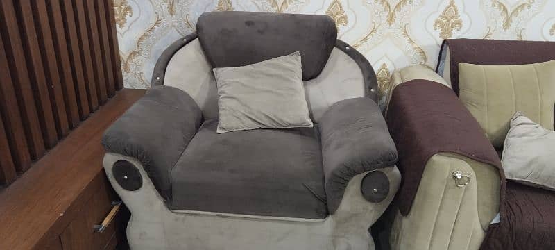 Sofa Set 3+2+1 Complete Like brand new 2