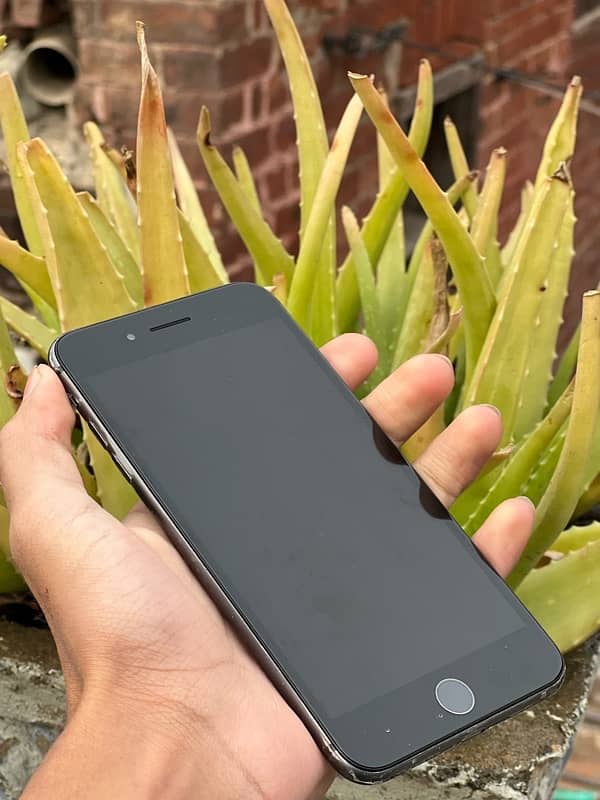 iphone 8plus ( PTA Approved ) Exhnge Possible  03269969969 whatspp 2