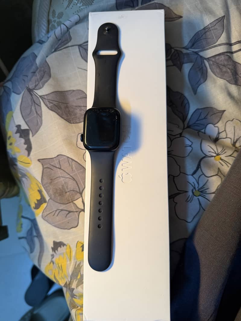 Apple Watch series 8 sports 1