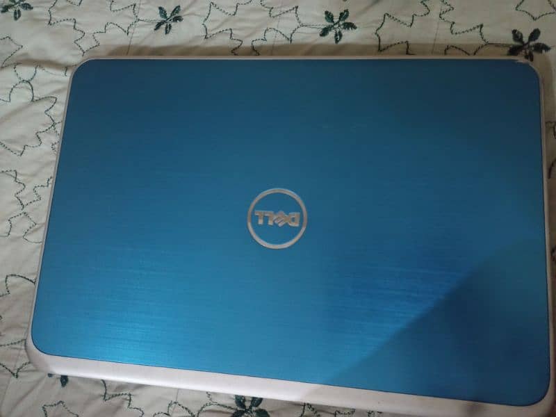 Dell 1 TB hard 256GB SSD 2 GB Graphic card 5