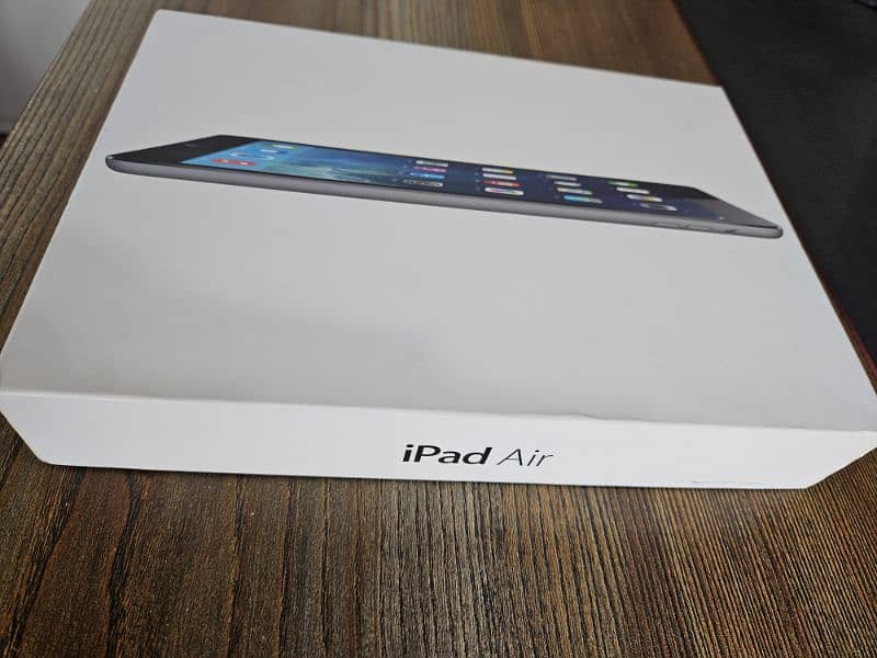 Apple iPad Air 32GB 0