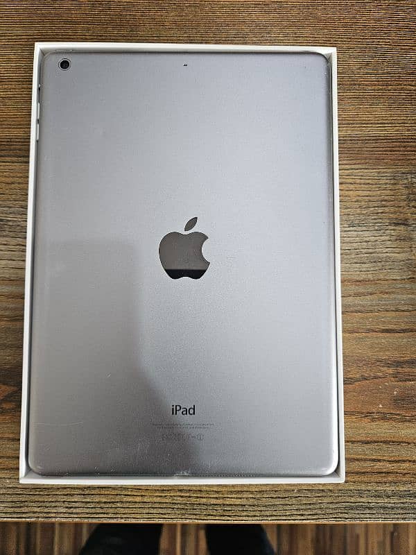 Apple iPad Air 32GB 1