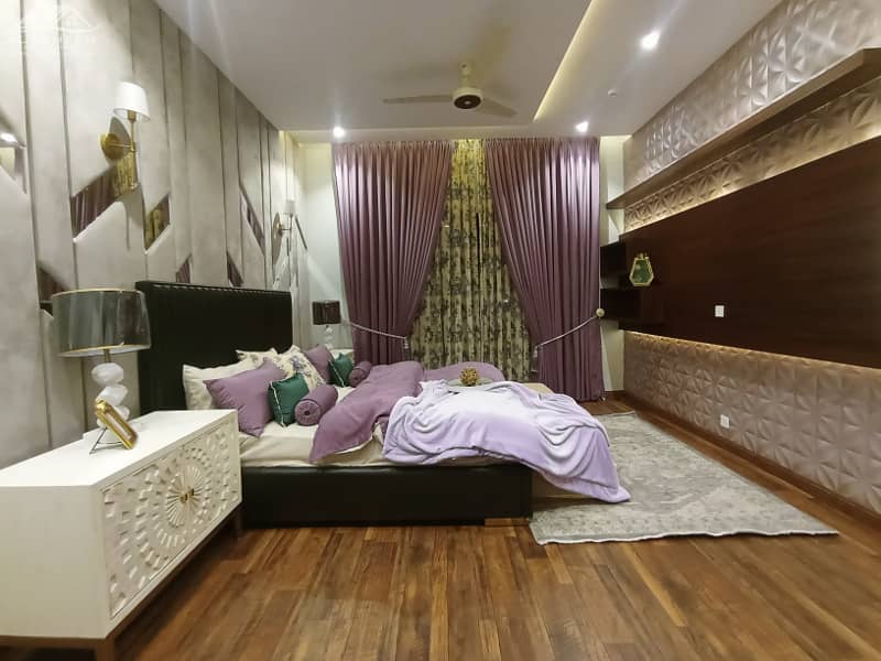 02 KANAL BEAUTIFUL FURNISHED HOUSE FOR SALE IN DHA PHASE 6 18