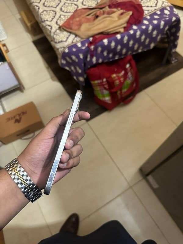 Iphone 12 Pro Max Non Pta 256 gb Golden 1