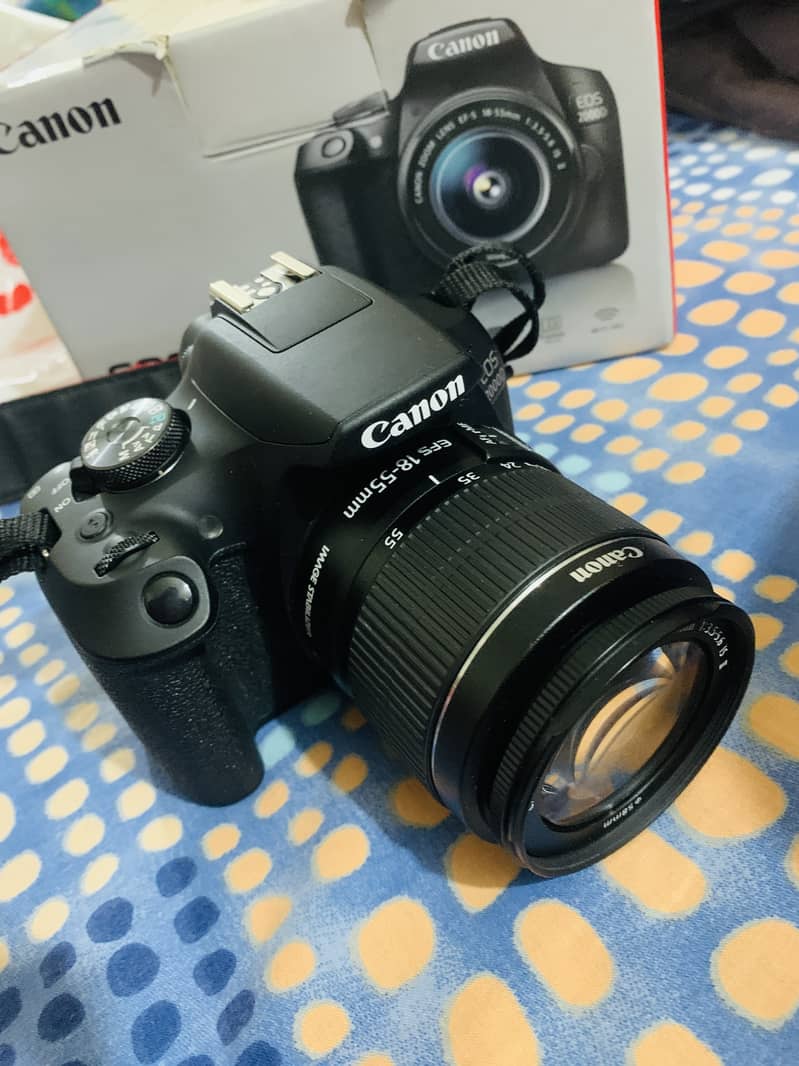 Canon EOS 2000d 0