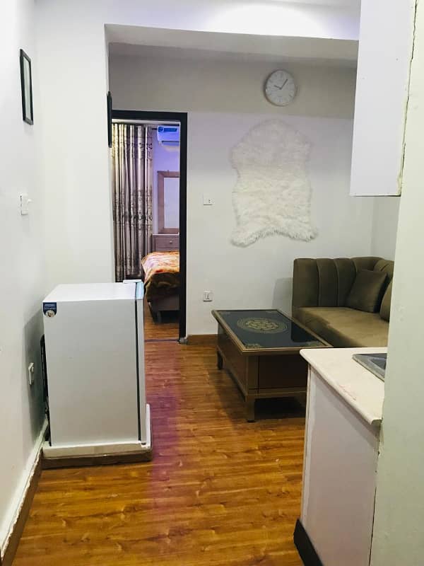 1 Bed Furnished Flat In E11 3