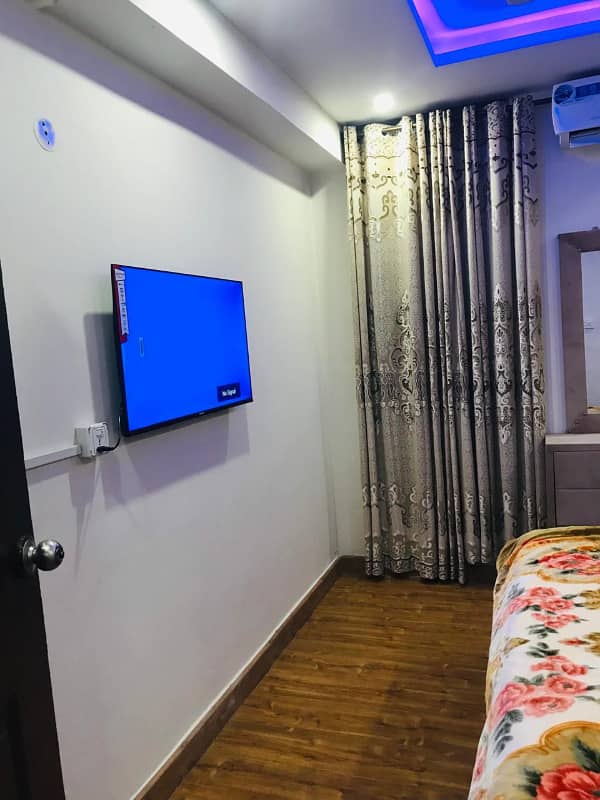 1 Bed Furnished Flat In E11 12