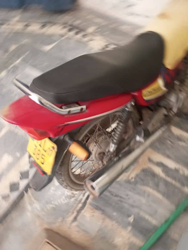 Deluxe 125 very good condition buhut Kam istaml hoa he 7