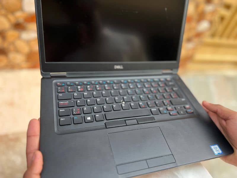 Dell latitude 5490 10