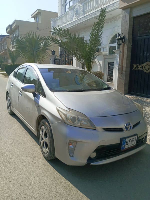 Toyota Prius 2014 5