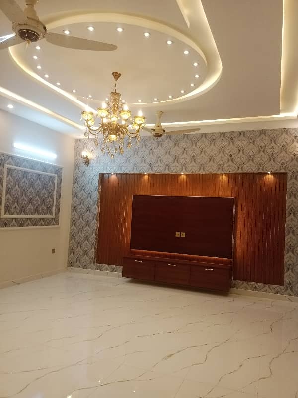 Beautiful House For rent 2