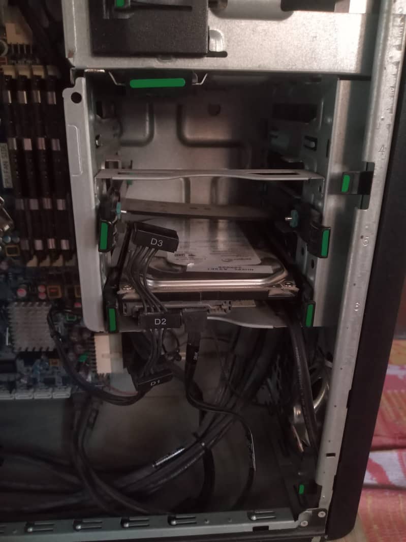 Budget-Friendly PC for Sale - Intel Xeon, 16GB RAM, NVIDIA 1GB GPU 4