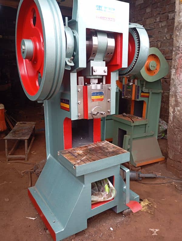 20, ton power press ready for sell 7