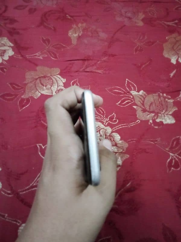 Iphone 6 Non-Pta All ok Hai 5