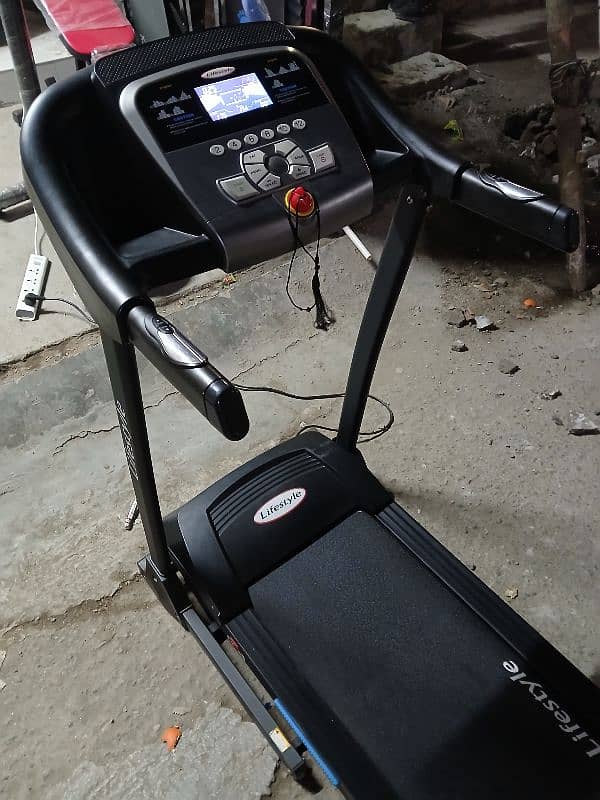 treadmils. (0309 5885468). ellapticals. spin bikes. gym cycles 5