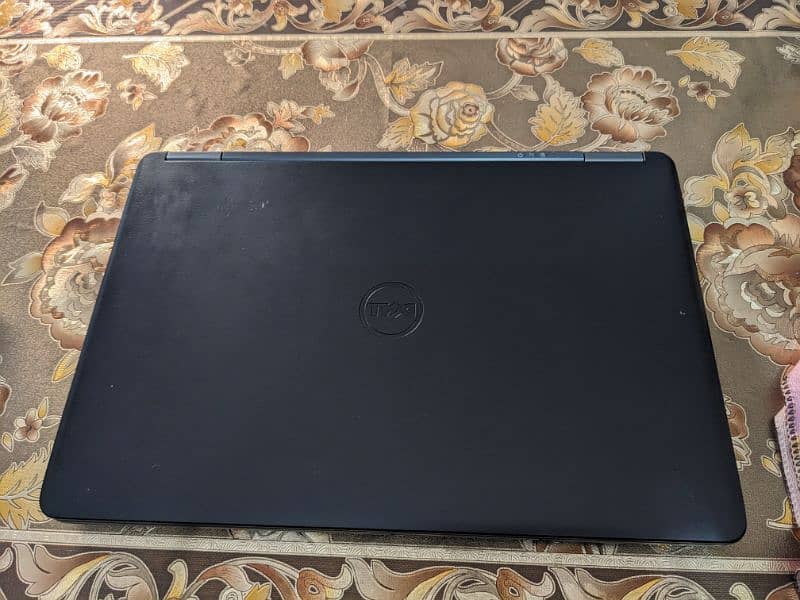 DELL LATITUDE E7250 0