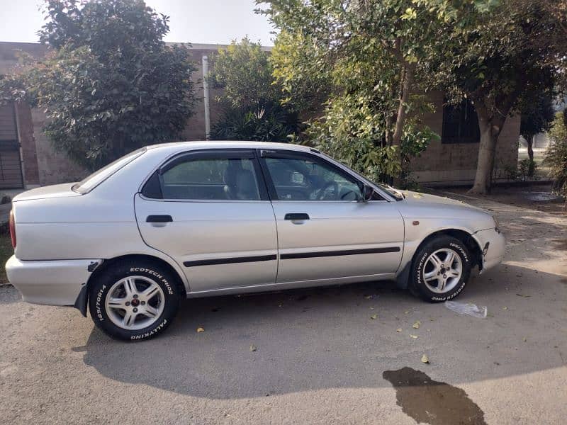 Suzuki Baleno 2004 5