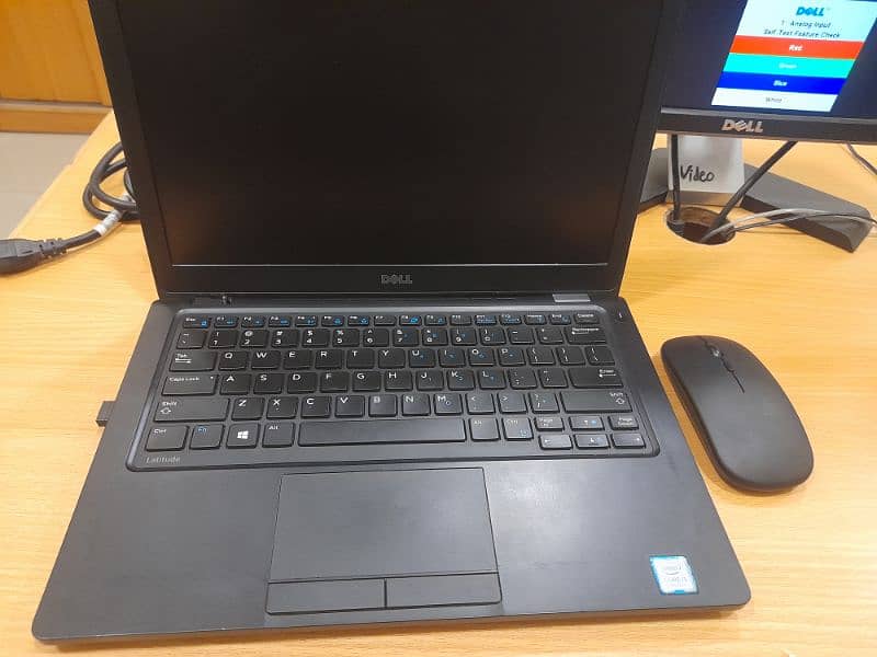 Dell laptop I5 7thgen 256ssd 12