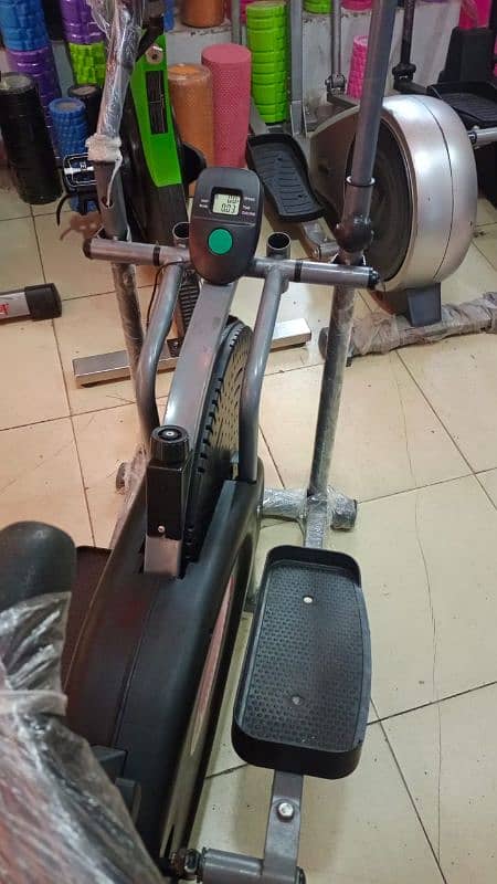 treadmils. (0309 5885468). ellapticals. spin bikes. gym cycles 15