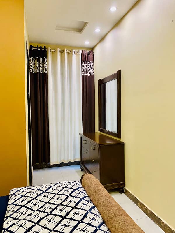 Luxury Studio/1 BHK/2 BHK available on daily basis 5