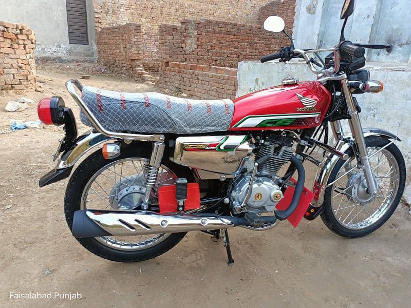 Honda CG125s self start 8