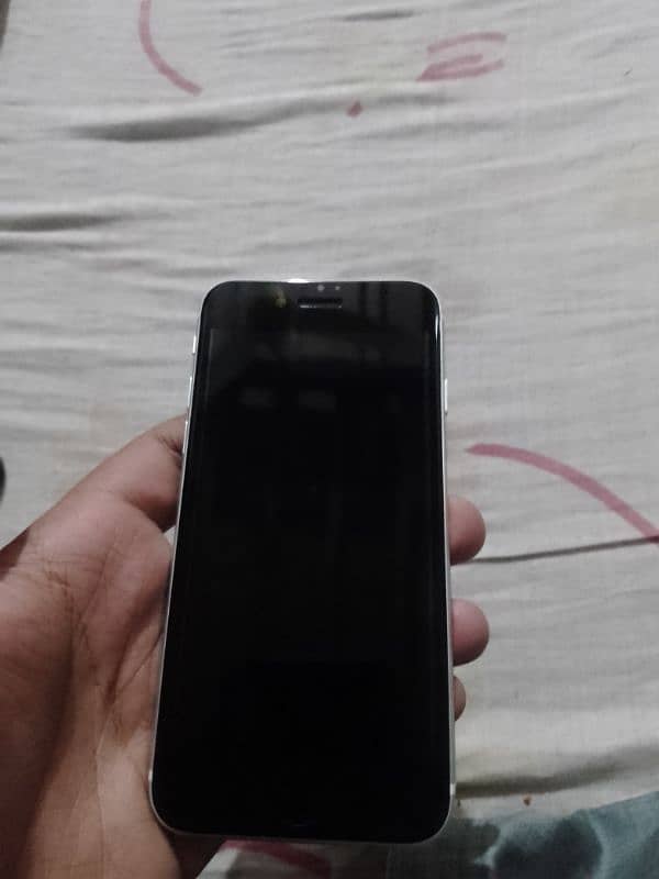 i phone Se2020 64 gb non-pta e sim working 4